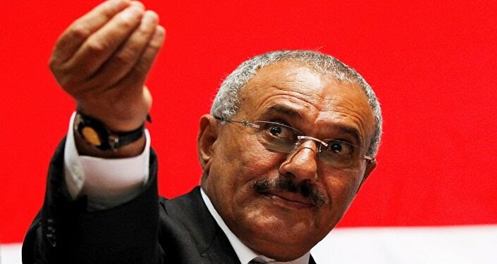 قبل 24 ساعة من مقتله.. هذا ماكتبة   الرئيس علي صالح بخط يدة.. صورة 