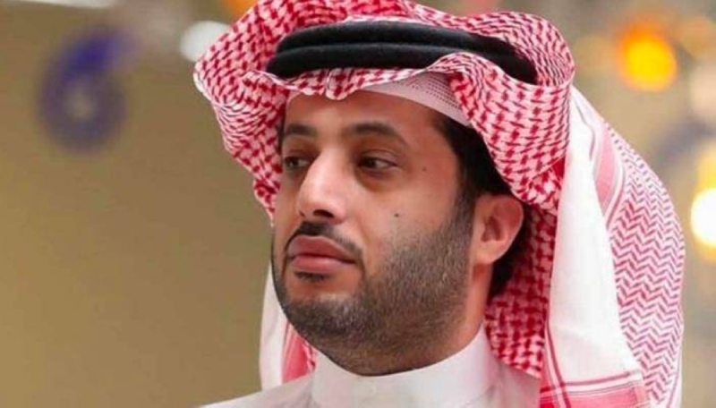 تعليق شديد اللهجة "لتركي آل الشيخ" على هجوم الحوثي: خذ له حزمتين قات وقام يطلق شروخه الخسيس!