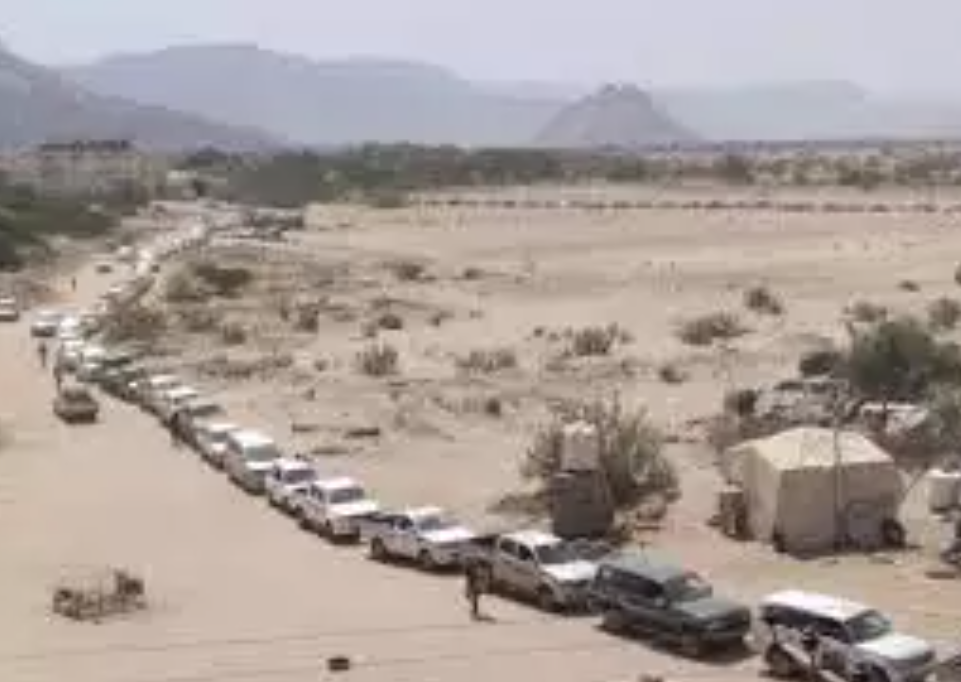 بلادنا تدخل موسعة جينيس بأطول طابور انتظار في العالم في محافظتي مأرب وحضرموت