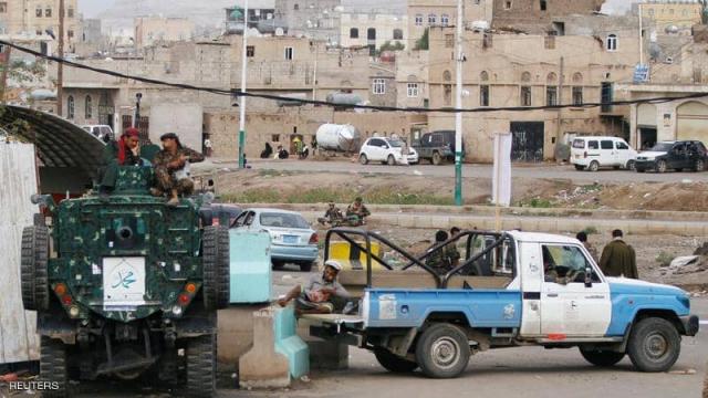 مليشيا الحوثي تختطف قائد لواء أحد أركان نظام الرئيس صالح وترغمه على هذا الأمر !