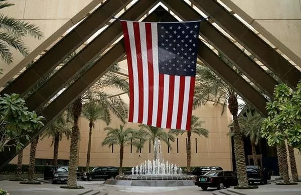 صادم .. بيع ممتلكات السفارة الأمريكية في الرياض لهذا السبب؟! شاهد