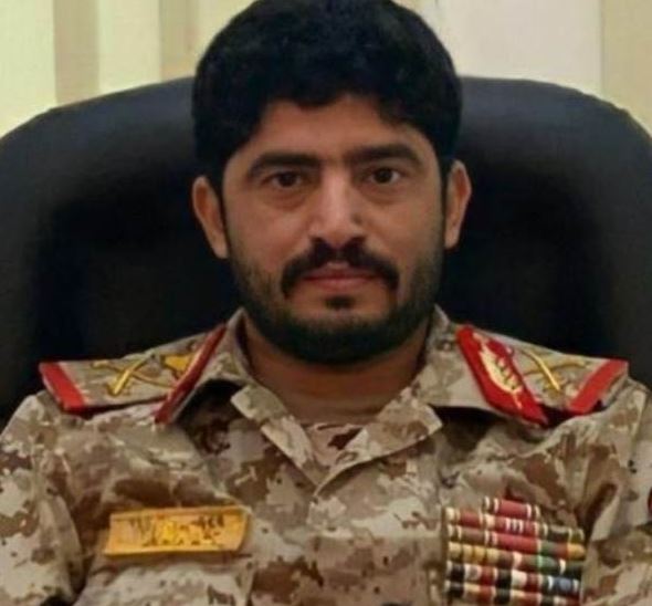 قائد حوثي كبير يهدد باقتحام وزارة دفاع الانقلاب  رافضاً تعيين المداني 