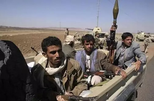 تصاعد حالة السخط الشعبي لتفاقم الأوضاع الاقتصادية في صنعاء ..والحوثي في حالة رعب واستنفار 