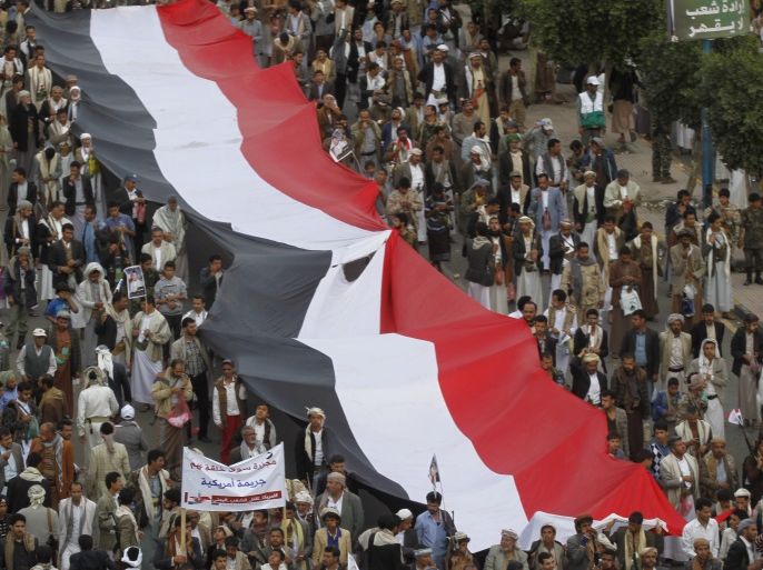 صحفي يمني: بقاء الوحدة اليمنية مربوط بزوال الحوثي، لأنه عدوها الأول