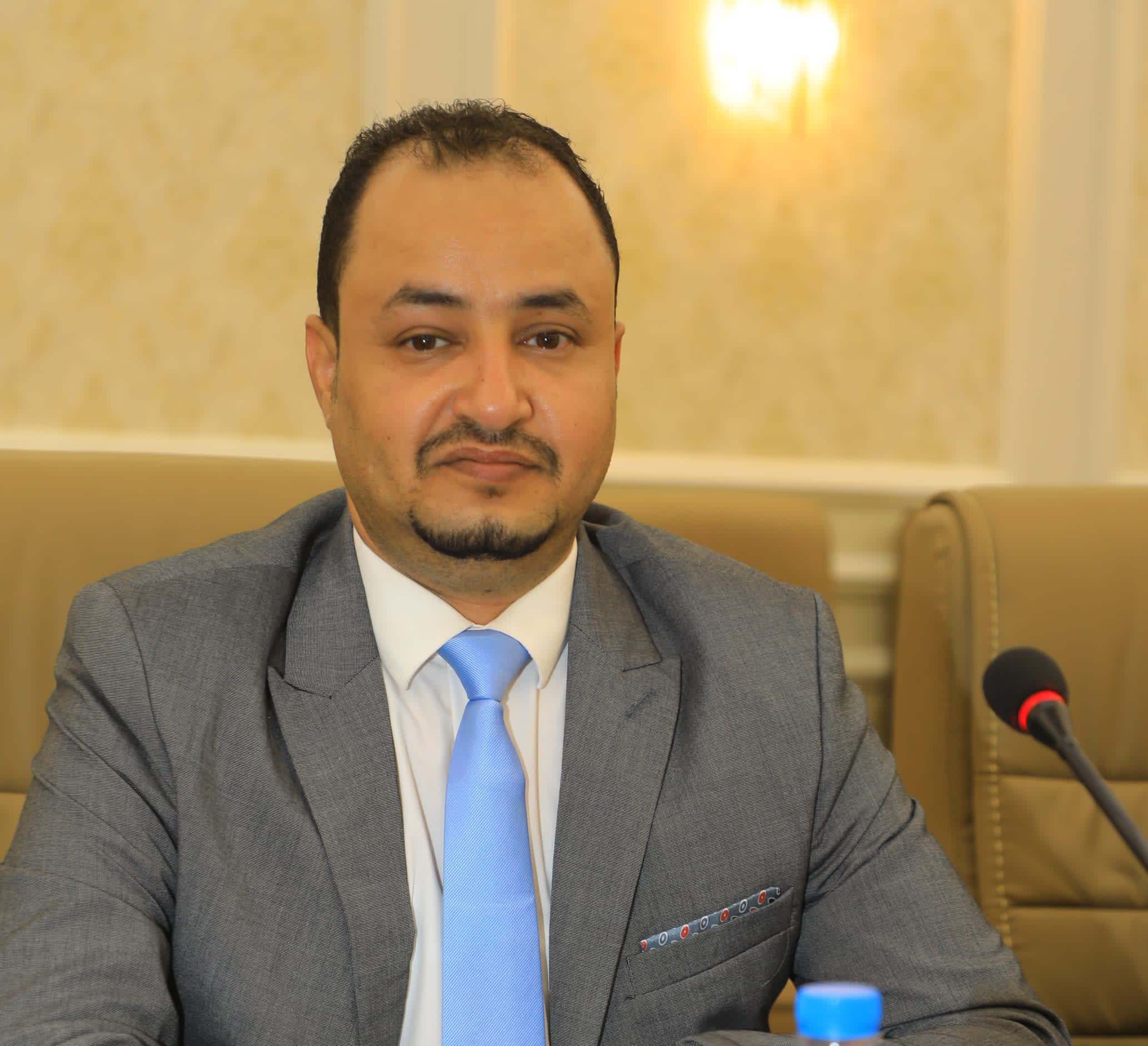 الصحفي المنصوري يحمّل عبدالملك الحوثي مسؤولية إخفاء المختطف قحطان