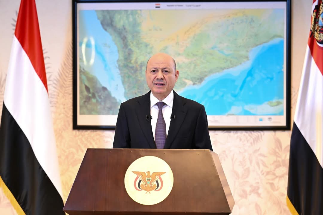 الرئيس العليمي يتلقى برقيات تهنئة من ثلاثة رؤساء لدول عربية شقيقة بمناسبة عيد الوحدة اليمنية الـ35