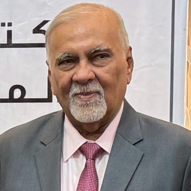 المستشار ياسين مكاوى يرسل تحذيرياً صادقاً  لمجلس القيادة الرئاسى 