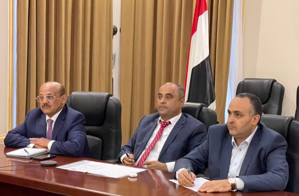 بن بريك والمعبقي يناقشان إمكانية استخدام جزء من وحدات حقوق السحب لأغراض تنموية 