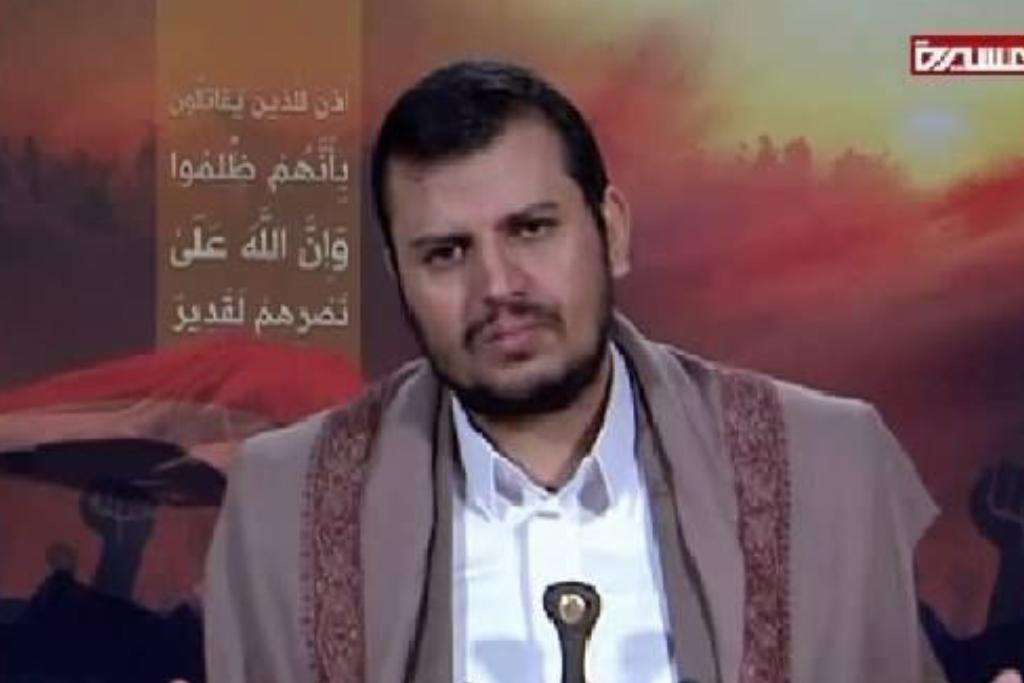 يقربون لزعيم الحوثيين .. تعرف على القيادات التي تتصارع على إيرادات هذه المحافظة 