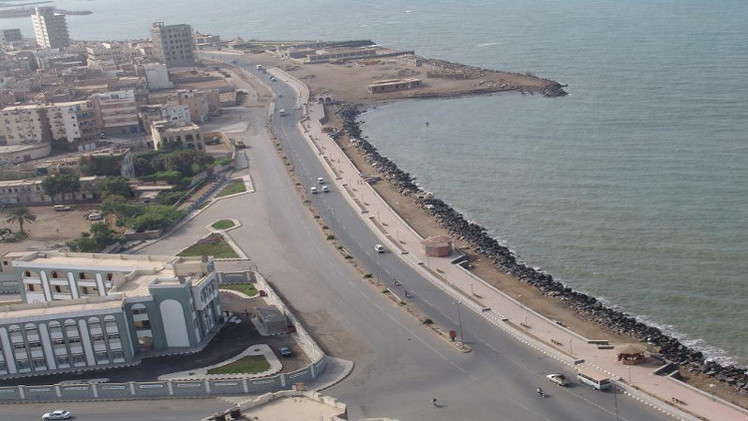 مصادر سياسية تكشف عن تحرك حكومي لتحرير محافظة الحديدة وإسقاط اتفاق ستوكهولم