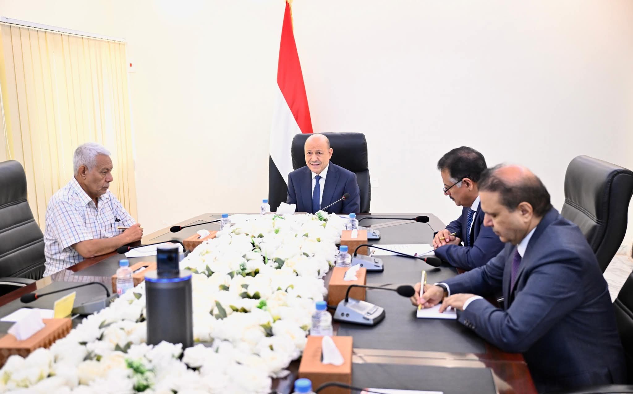 الرئيس العليمي:" الملف الاقتصادي والخدمي التحدي الاهم للمجلس والحكومة وفي صدارة اولوياتهما القصوى"