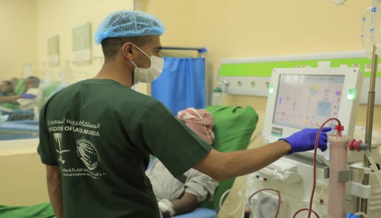 المهرة.. مركز الغسيل الكلوي في الغيضة يواصل تقديم الخدمات الطبية المجانية