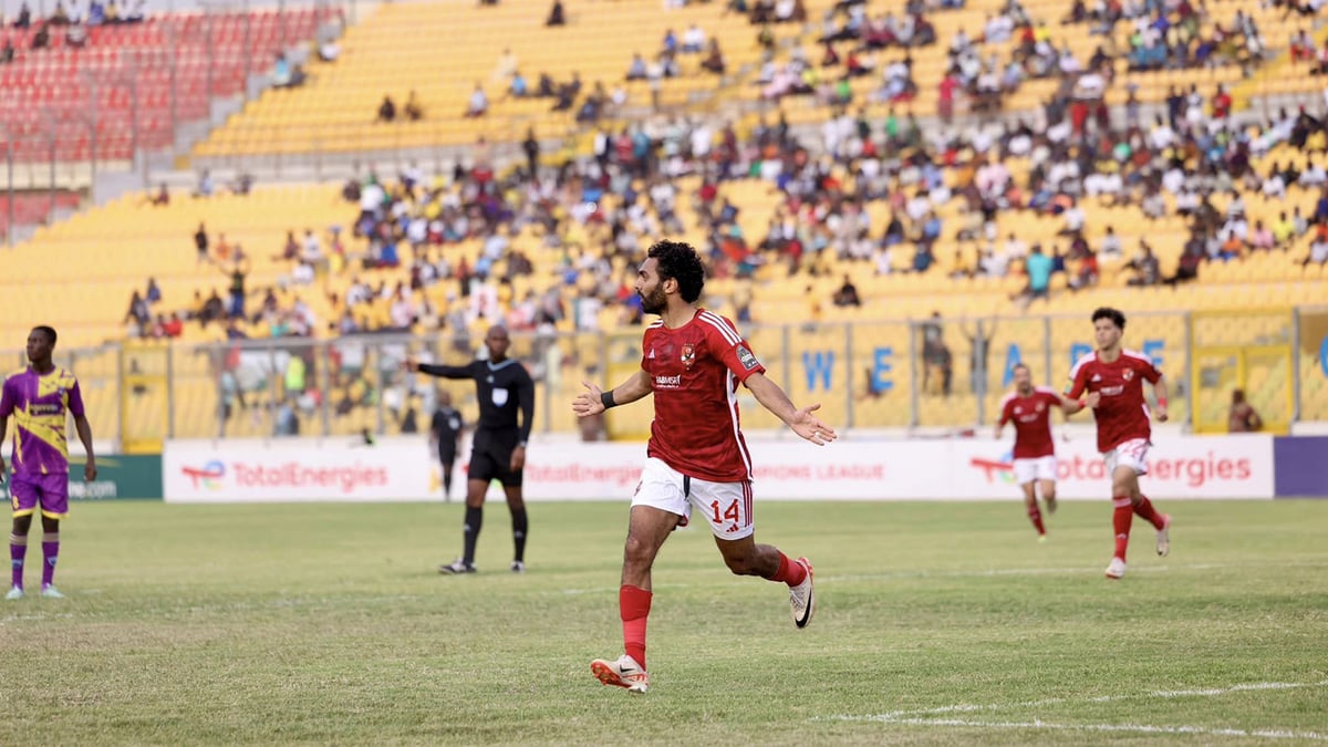 الأهلي المصري يضع قدما في ربع نهائي أبطال أفريقيا بالفوز على ميدياما