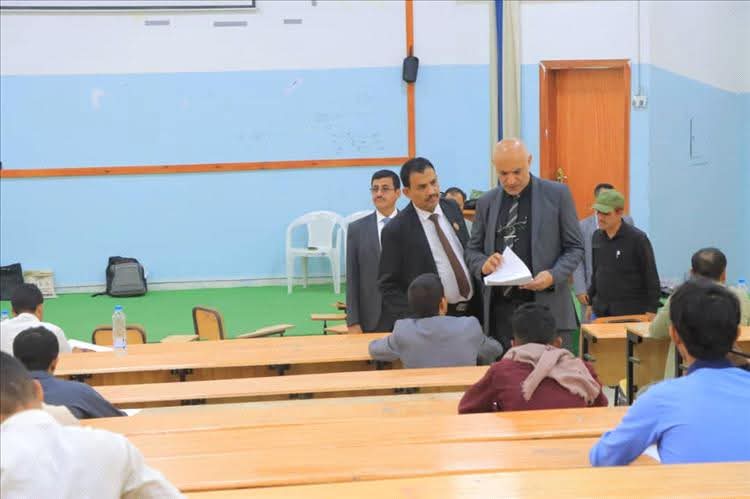 من أجل 200 مقعدا.. إجراء امتحانات مفاضلة لـ761 متقدم في كلية وتكنولوجيا المعلومات