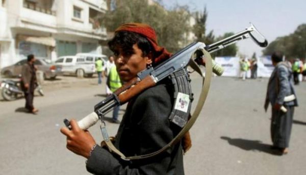 قيادي حوثي يغلق كلية الطب والسبب زوجتة  (وثيقة)