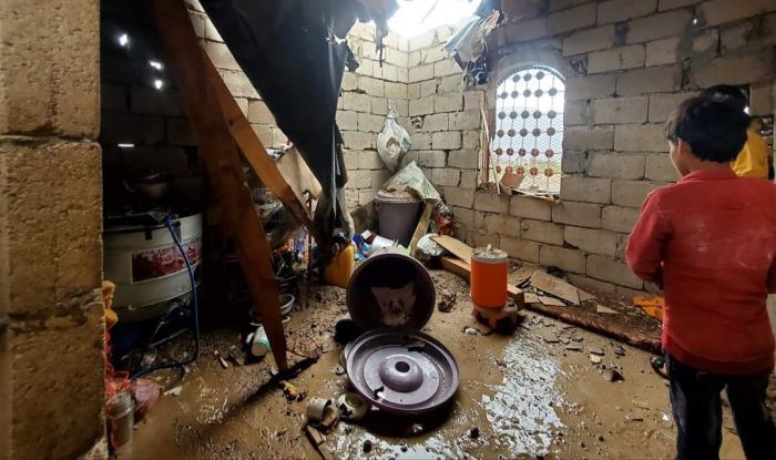 مليشيا الحوثي تضرب منازل المواطنين في الضالع بسلاح B10