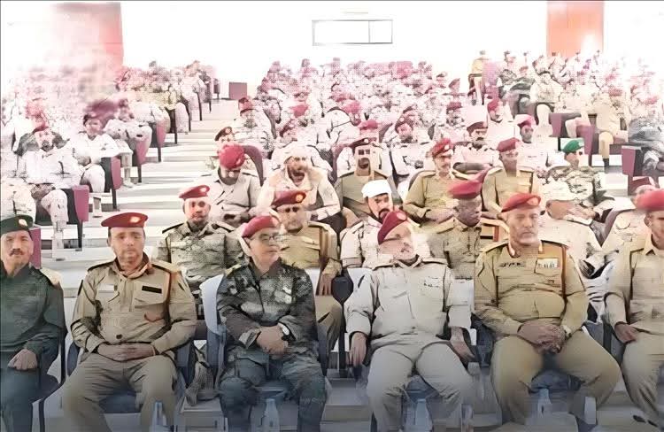 "اليمن".. المنطقة العسكرية الثانية تكرّم خريجي الدفعة الثالثة من الكلية الحربية بحفل رسمي بهيج