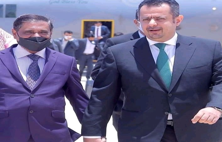 رئيس الحكومة اليمنية الدكتور معين عبدالملك يصل الى  محافظة حضرموت  