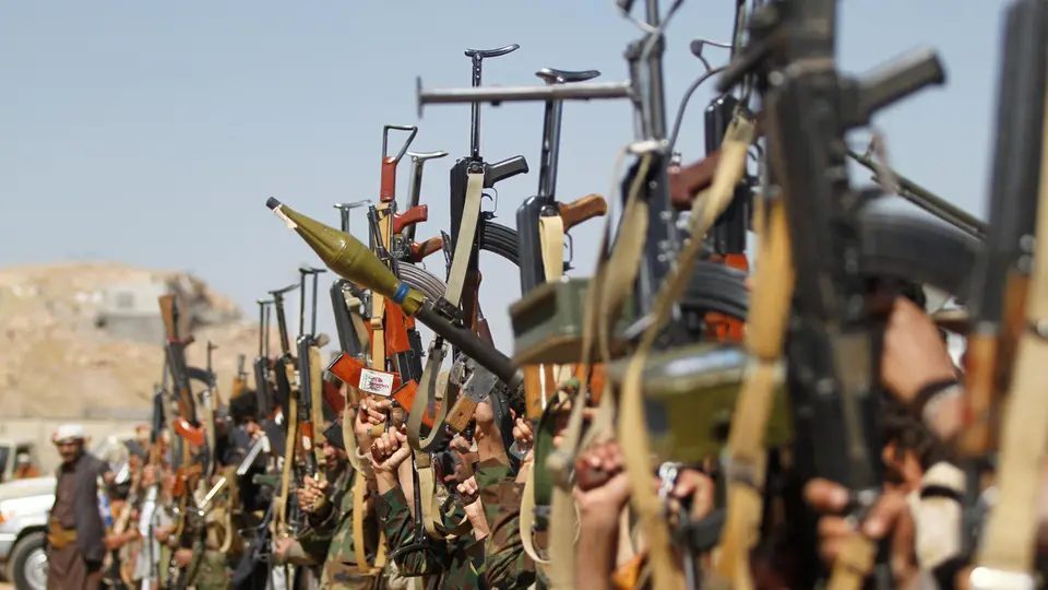 بالأسماء: حكومة صنعاء تصدر قرارت جديدة بتعيين هذه الشخصيتين بمناصب رفيعة! 