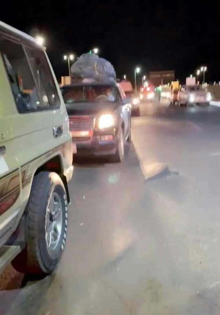 السماح بخروج سيارات الدفع الرباعي عبر منفذ الوديعة .. صورة