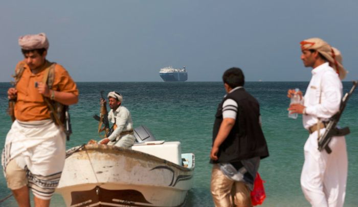 التجارة البحرية البريطانية تكشف عن حادث جديد على بعد أميال من سواحل عدن