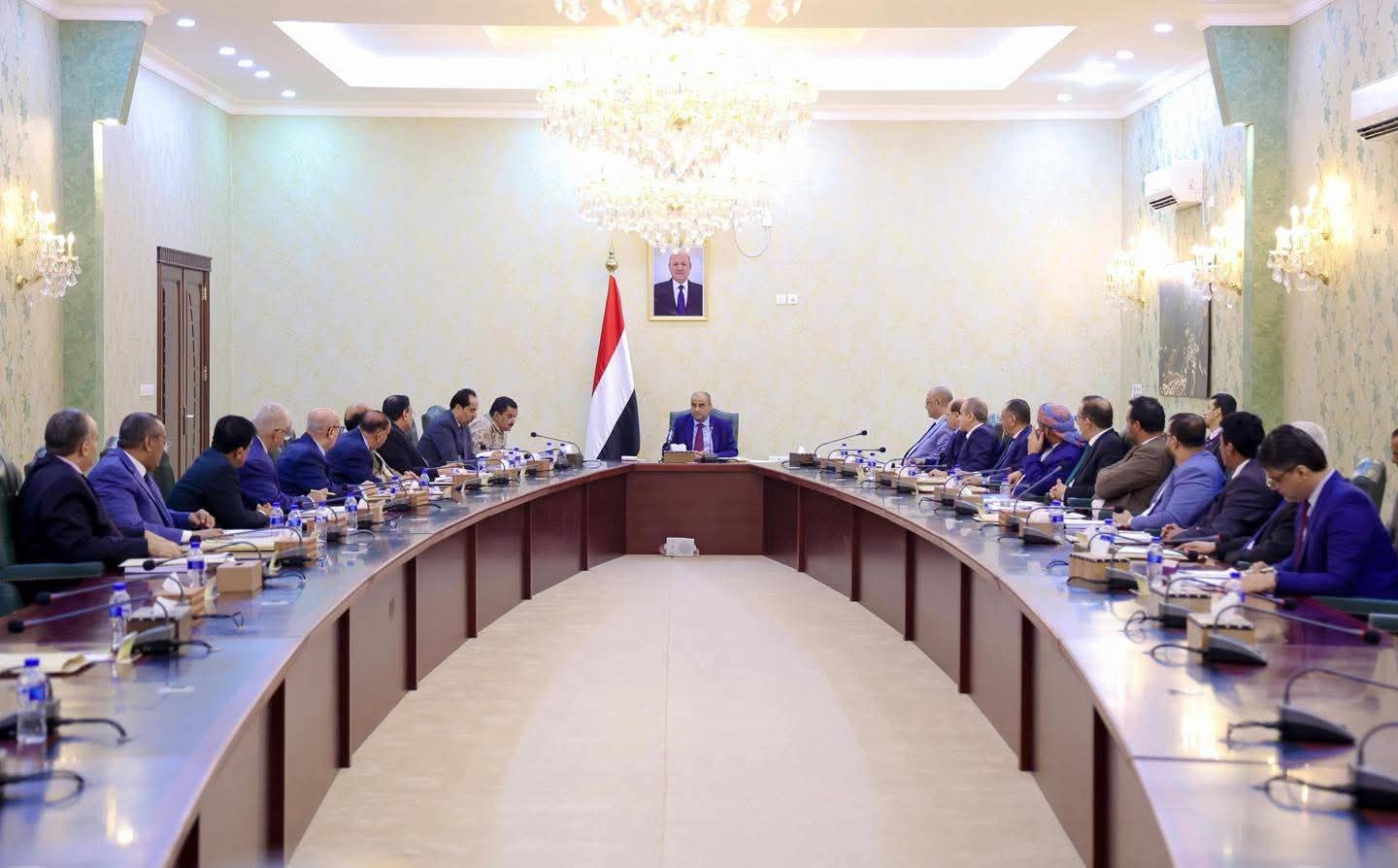 الحكومة اليمنية ترحب ببيان وزارة الخارجية السعودية إزاء التطورات الأخيرة في محافظتي حضرموت والمهرة