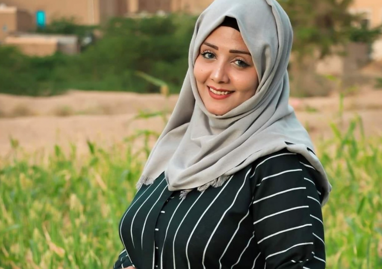 الاعلامية مايا العبسي تعلن اعتزالها عن تقديم برنامج تلفزيوني شهير 