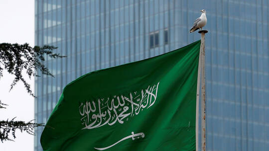 من يقف خلف دعوات الترحيل..الخوف يصيب المغتربين اليمنيين بالسعودية بعد تكثيف الحوثي هجماته