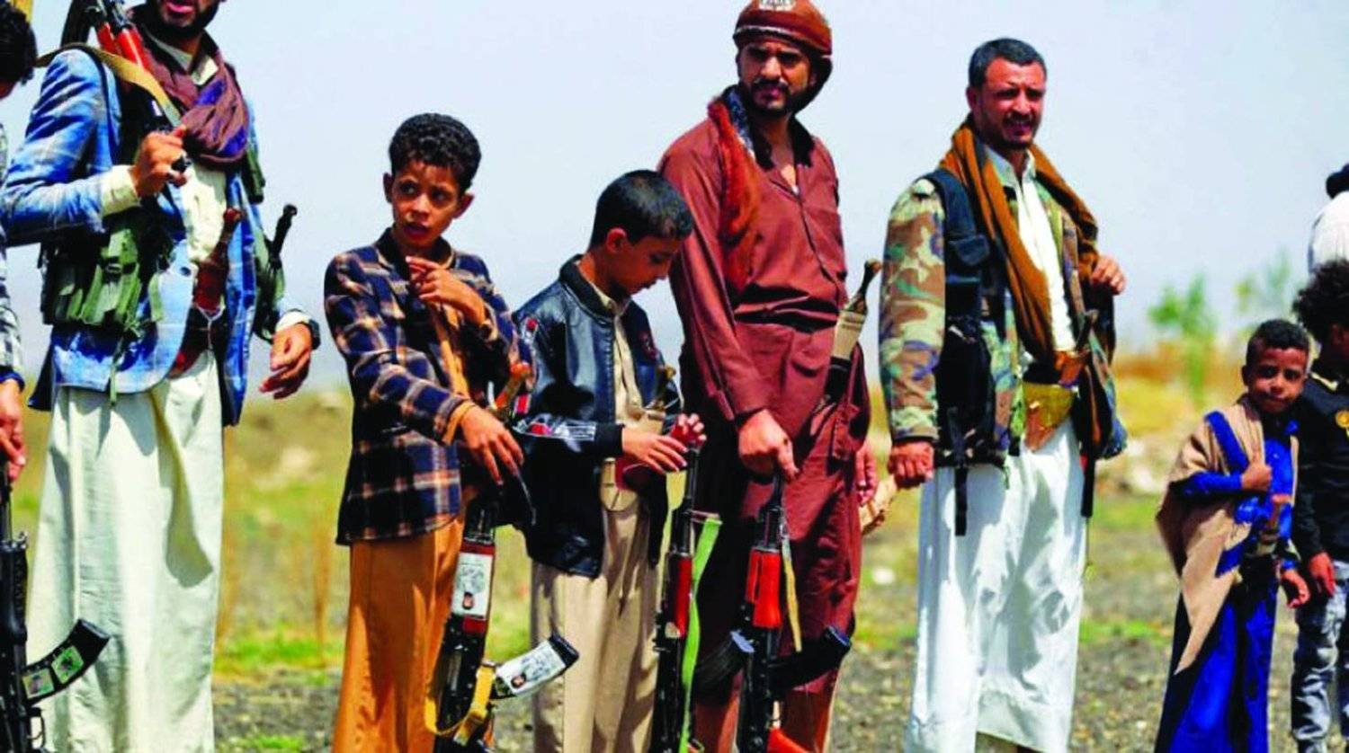 بالرغم من إرغام مليشيات الحوثي بقوة السلاح..  : أولياء الأمور في صنعاء يرفضون إرسال ابنائهم إلى المعسكرات الصيفية
