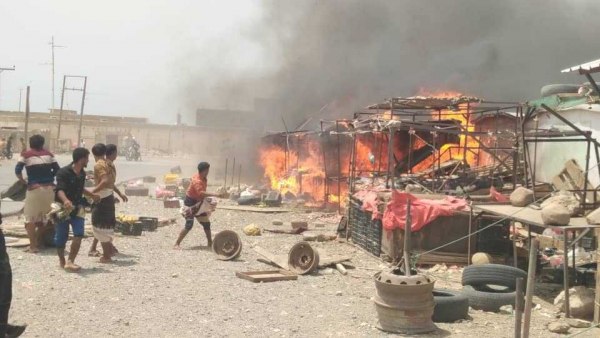 حريق يلتهم سوق شعبي في سقطرى.. والأهالي يطردون الدفاع المدني بعد وصوله متأخرا!