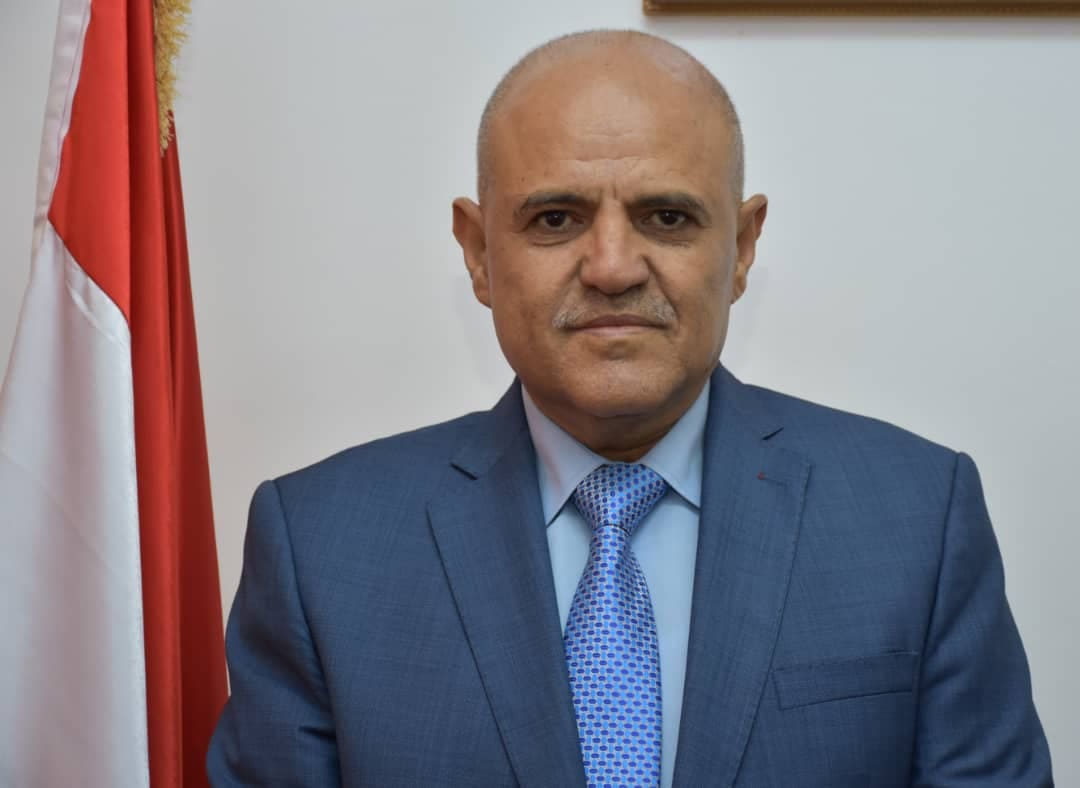 توجيه هام من محافظ تعز بضبط شركات الصرافة المخالفة والمجهولة