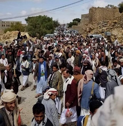 جماعة الحوثي يطلقون النار على شيخ اخر.. بعد أيام من قتلهم أبو نشطان والمهلهل! 