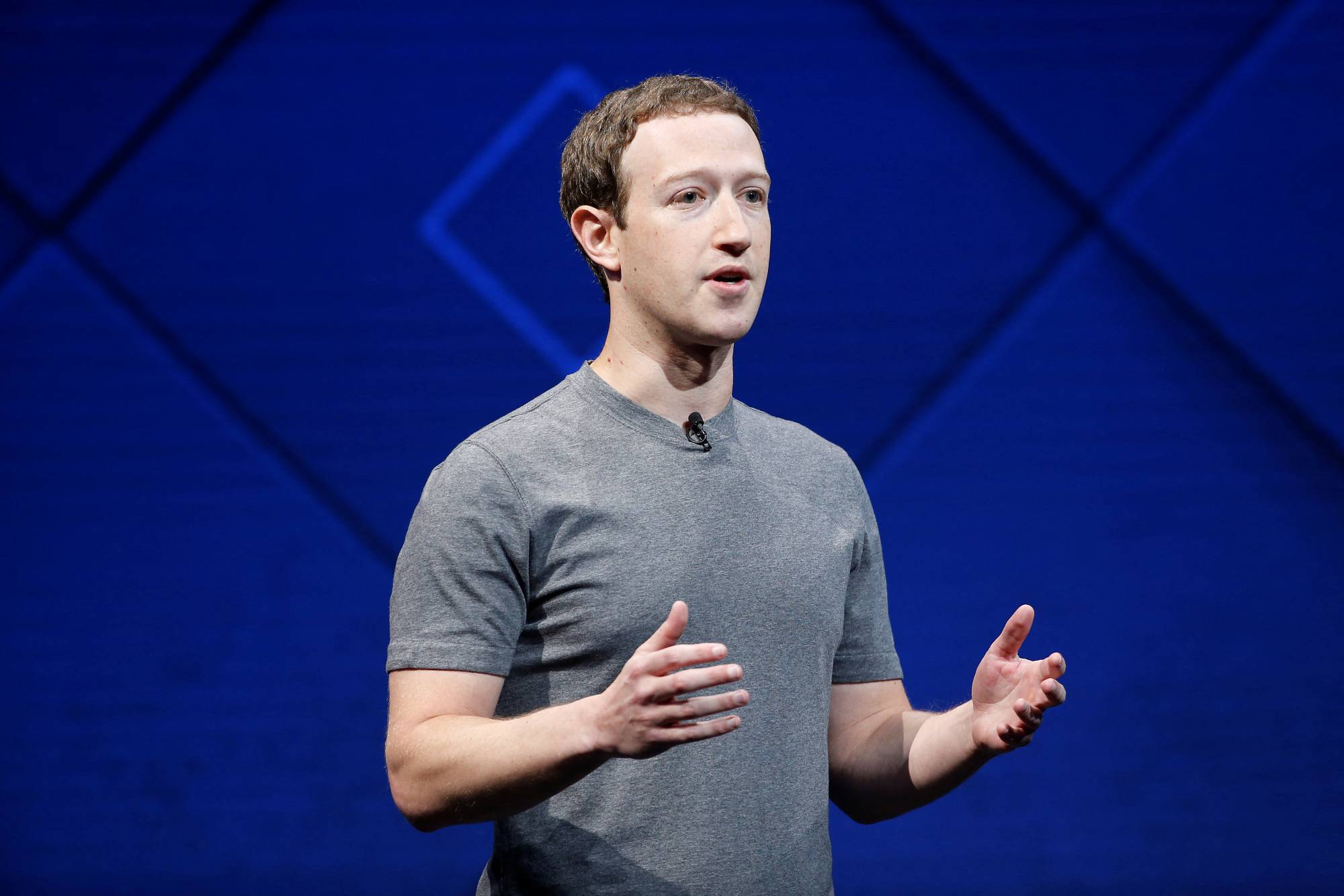 كم يبلغ دخل مارك زوكربيرغ مؤسس «فيسبوك» في الثانية الواحدة؟