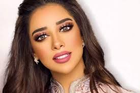 الفنانة اليمنية بلقيس فتحي ترفع قضية خلع على زوجها عبر محاكم الامارات .. تفاصيل