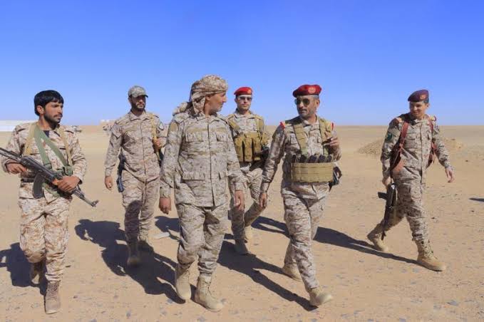 الجيش اليمني يوجّه دعوة هامة ورسالة شديدة اللهجة للقيادات السياسية