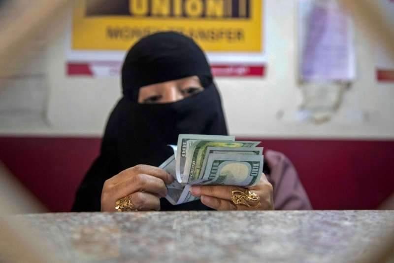 تغير جديد غير مسبق بأسعار الصرف في صنعاء وعدن (السعر الان)