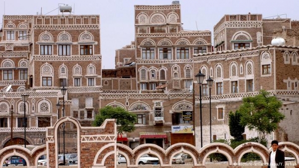 من بينها منزل البردوني.. مليشيا الحوثي تسطو على 47 منزلاً تاريخيًا في صنعاء القديمة
