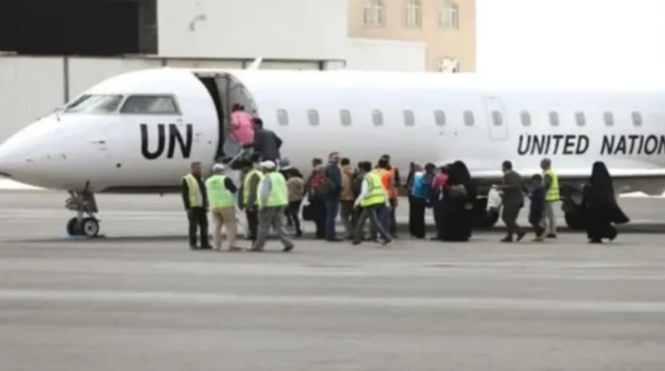 العثور على شيء غريب في حقيبة موظف أممي بمطار صنعاء قبل مغادرته اليمن