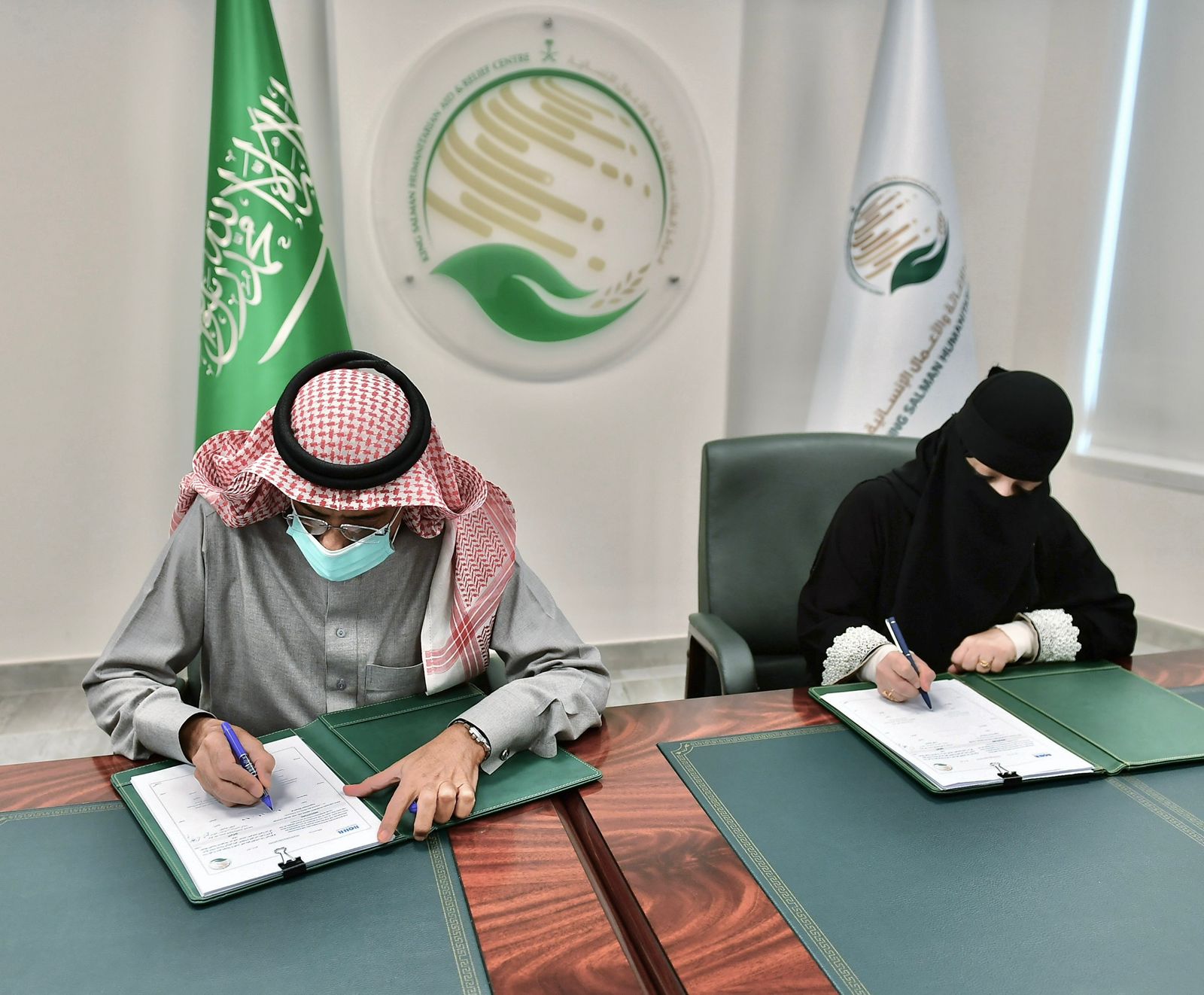 مركز الملك سلمان يوقع اتفاقية لدعم مشروع تمكين الشباب في اليمن