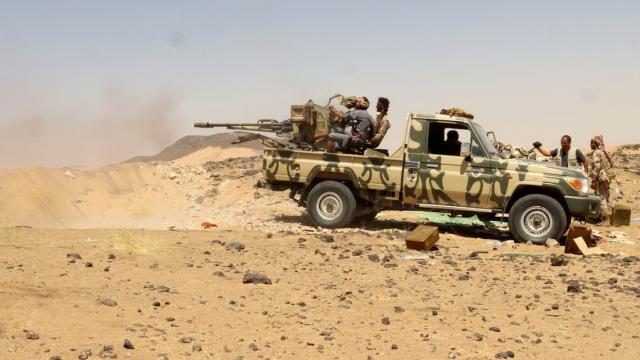مستجدات جديدة ..اشتباكات عنيفة ومعراك طاحنة بين الجيش ومليشيا الحوثي في محافظة تعز 