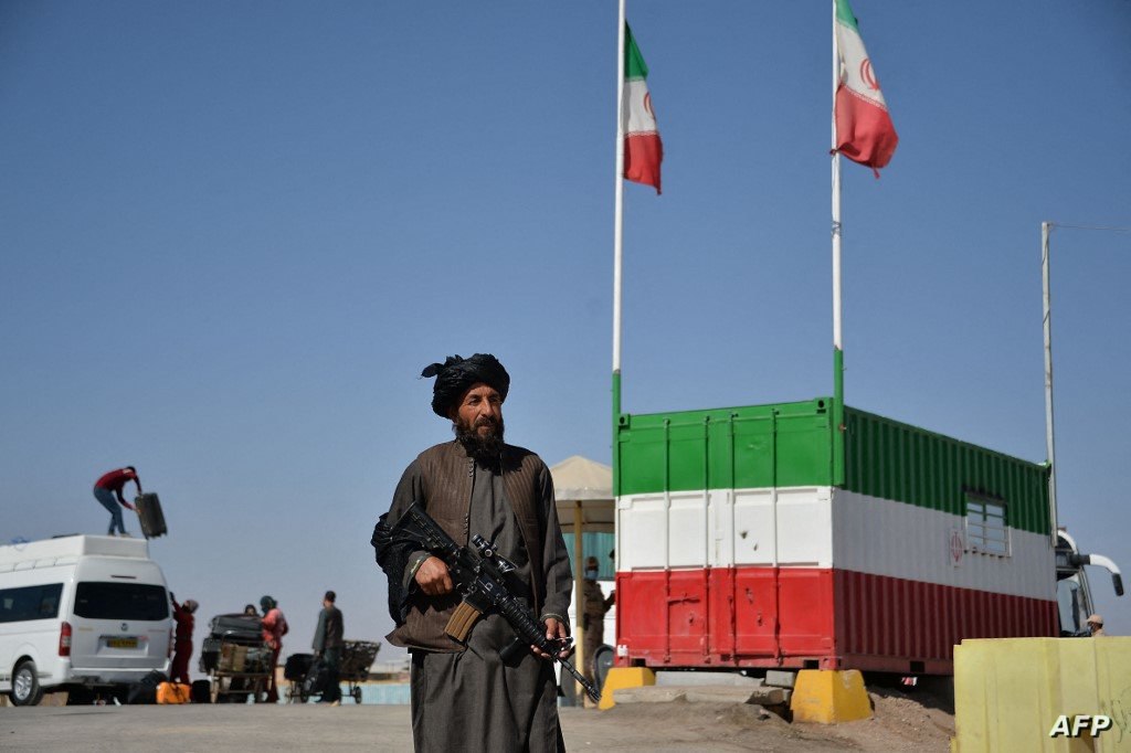 اندلاع اشتباكات بين قوات إيرانية وحركة طالبان عند الحدود.. والسبب صادم!