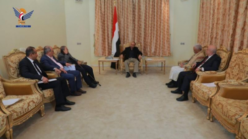 الحوثي يصدر بيان جديد بشأن تمديد الهدنة والمرتبات وميناء الحديدة ومطار صنعاء