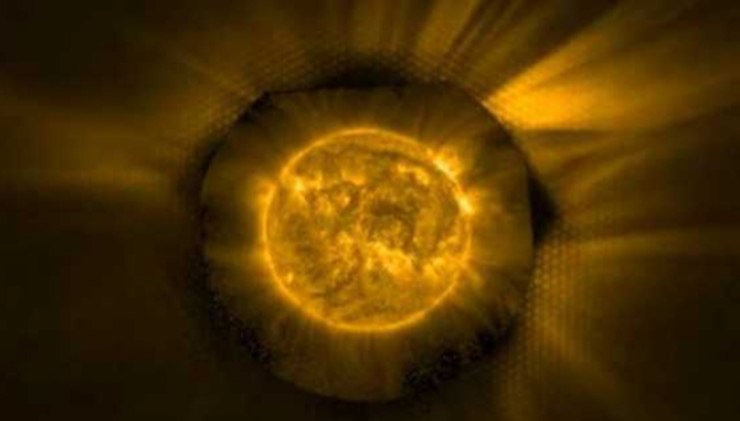 العلماء يتمكنون من رصد صورة للشمس كما لم يرها البشر من قبل..