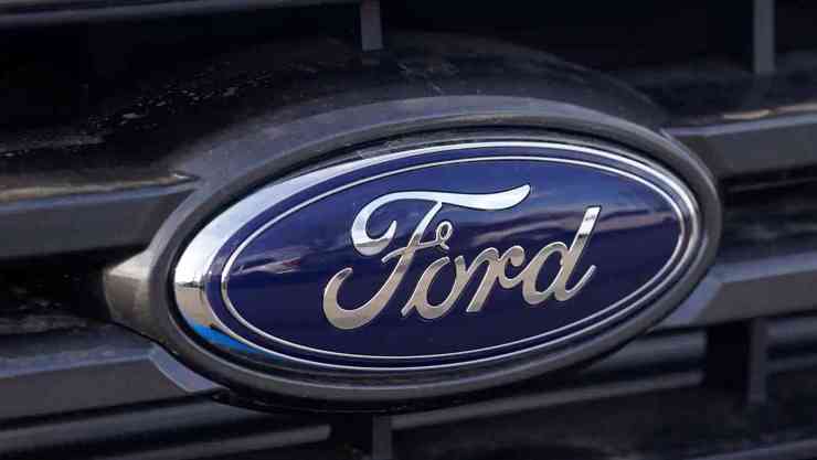 نتيجة مخاطر الحريق .. شركة فورد تستدعي أكثر من 634 ألف سيارة (تفاصيل)