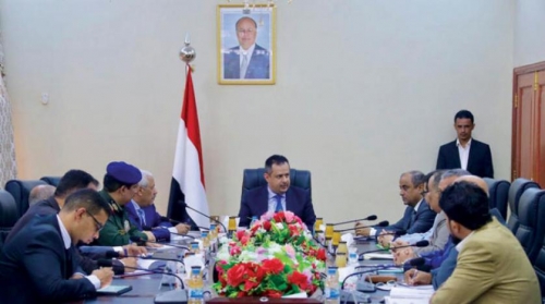 وزير يمني يكشف عن ترتيبات لتوجيه ضربة قاتلة للمليشيا 