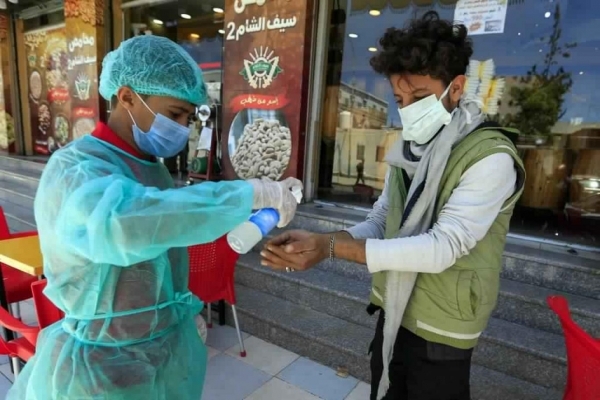 شاهد قتلى وجرحى في محافظة يمنية والسبب لقاح فيروس كورونا.. صورة 