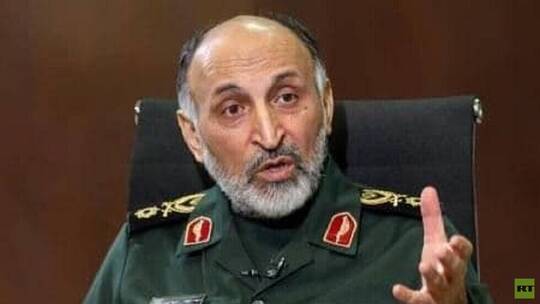 كان أكبر داعم للحوثيين قبل مقتله.. صورة تجمع قاسم سليماني وحسن نصر معه .. صورة