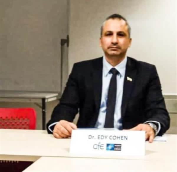 صحفي إسرائيلي يثير الجدل بعد تعليقه على الموقف السعودي من تطورات حضرموت