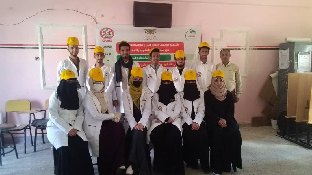 تعز : مبادرة زهرة الجبل للسلام والتنمية تدشن دورة فن النحت بالجبس لفئة ذوي الاحتياجات الخاصة