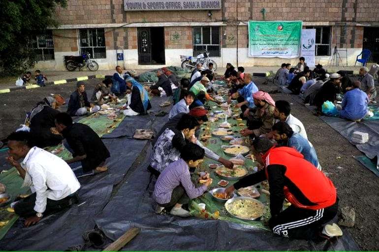 رمضان اليمن .. التكافل الاجتماعي يتحدى الظروف الاقتصادية